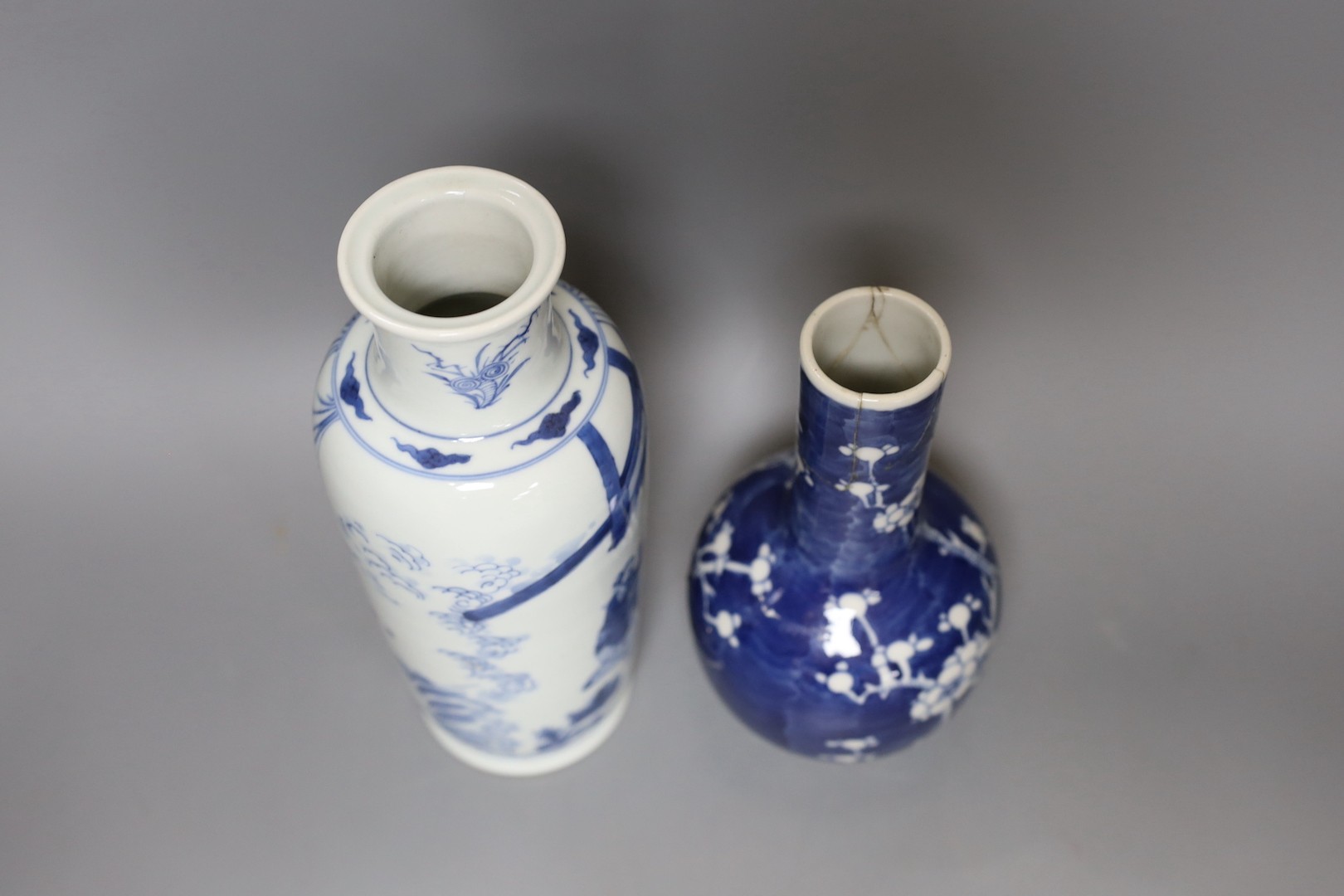 Two 19th century Chinese blue and white vases - 24cm, 20cm